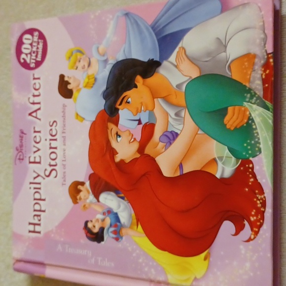 Disney Princesses Book Bundle, Beautifully Illustrated, One With Stickers - Picture 2 of 12